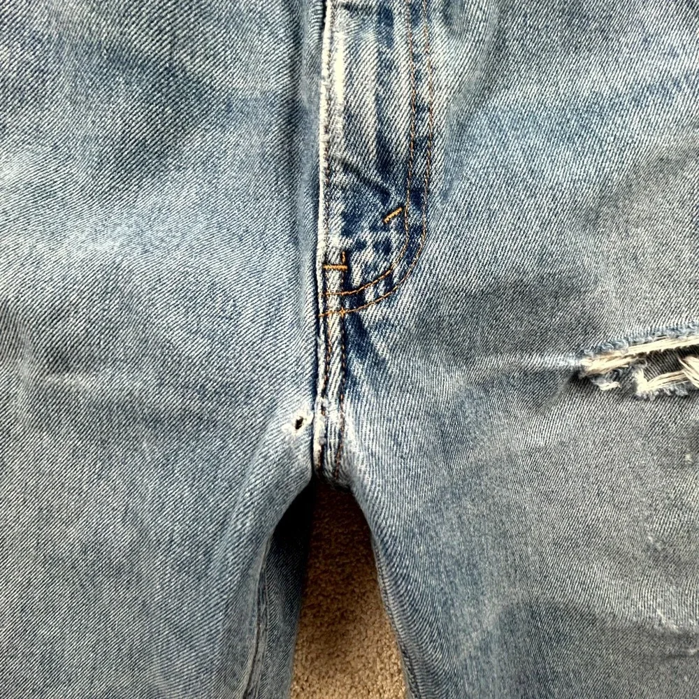 Levi's Jeans Mens 38x30‎ Blue Denim Cotton Relaxed Fit Straight Leg Distressed